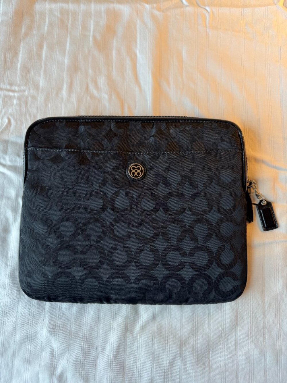 Coach Black Signature C Jacquard Tablet Sleeve e-Reader Case & Tech Organizer